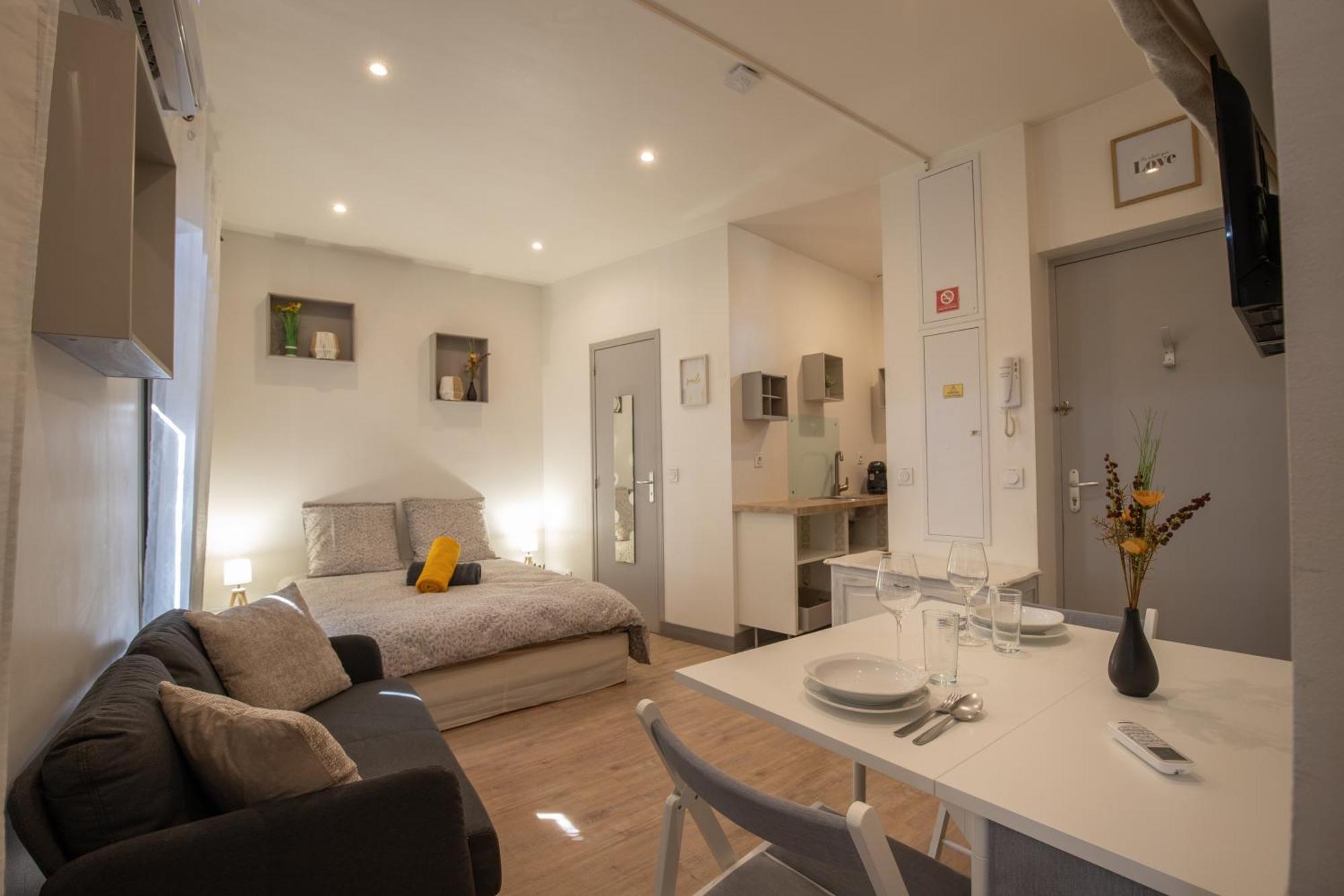 Le Partage Des Eaux - 4 Couchages - Hypercentre - Clim - Wifi Apartment L'Isle-sur-la-Sorgue Ngoại thất bức ảnh