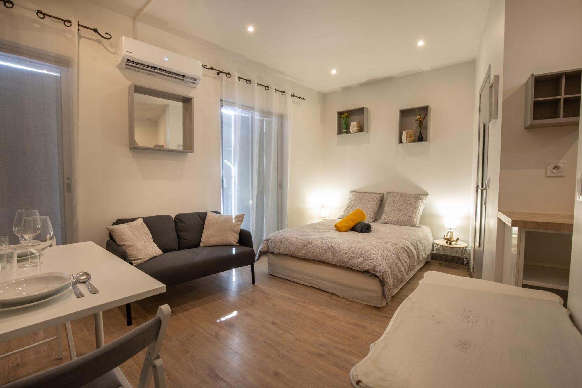 Le Partage Des Eaux - 4 Couchages - Hypercentre - Clim - Wifi Apartment L'Isle-sur-la-Sorgue Ngoại thất bức ảnh